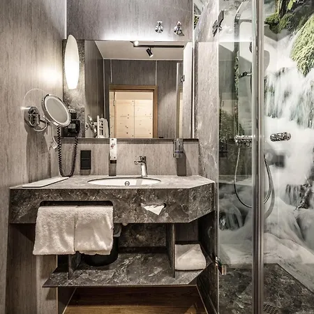 Landrefugium Obermueller 4,5 Sterne ホテル Untergriesbach