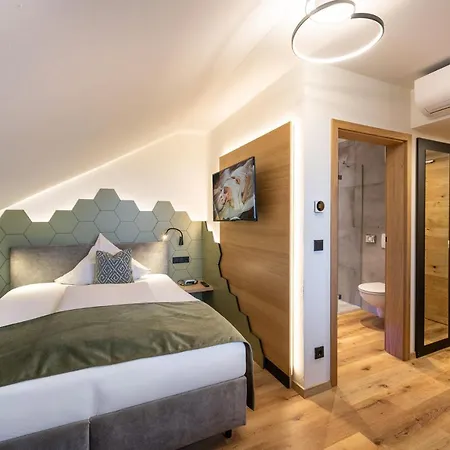 Landrefugium Obermueller 4,5 Sterne 4* Untergriesbach