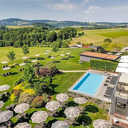 Landrefugium Obermueller 4,5 Sterne 4* Untergriesbach